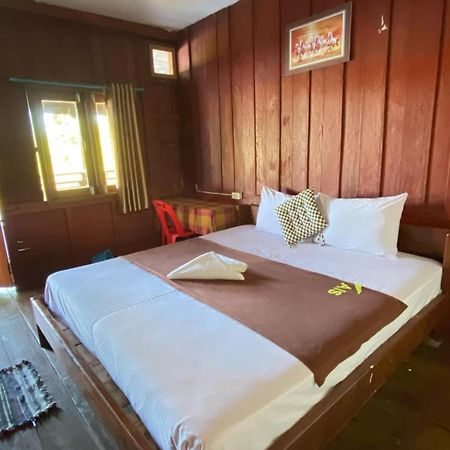 Souksanh River Bungalow Muang Không Eksteriør billede
