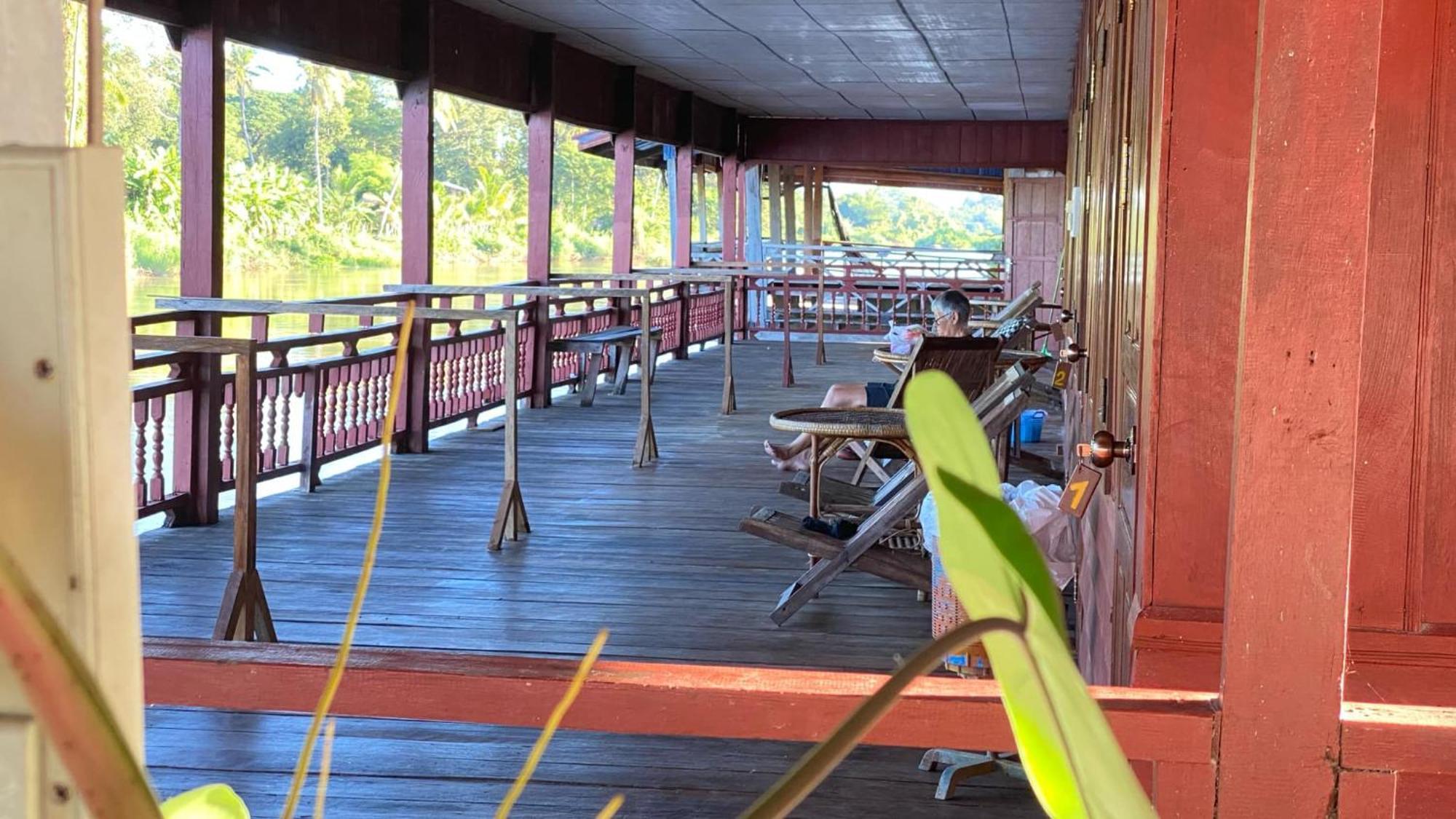 Souksanh River Bungalow Muang Không Eksteriør billede