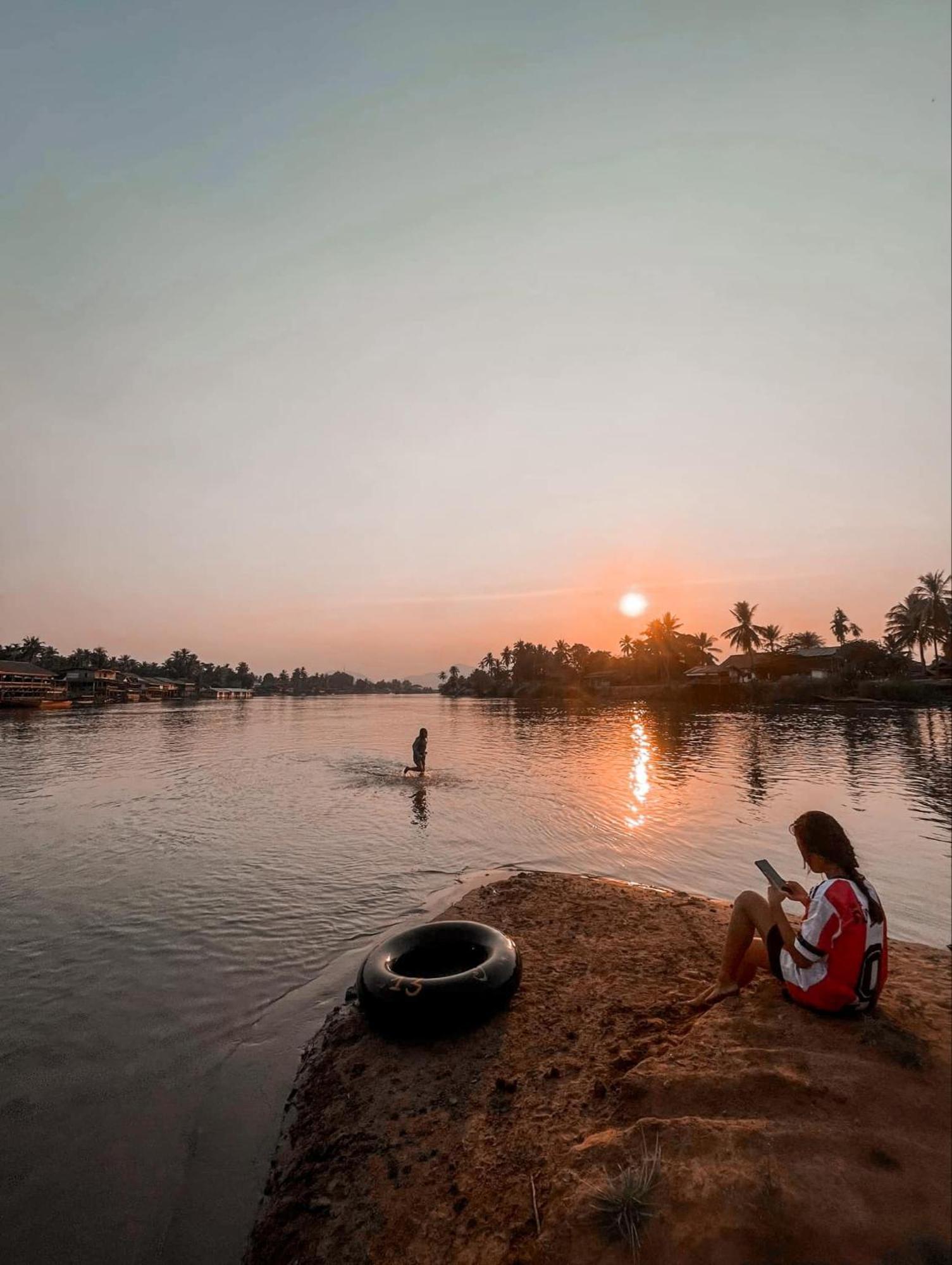 Souksanh River Bungalow Muang Không Eksteriør billede