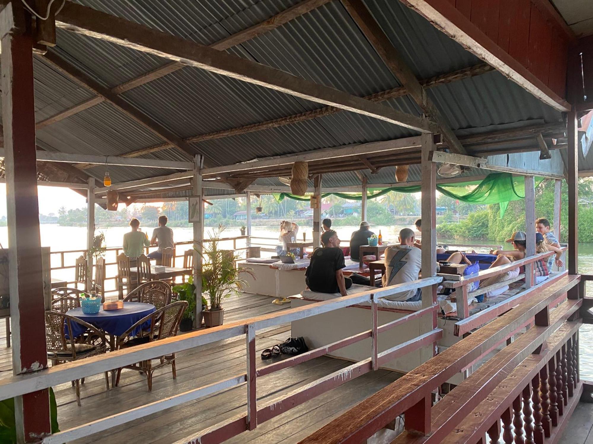 Souksanh River Bungalow Muang Không Eksteriør billede